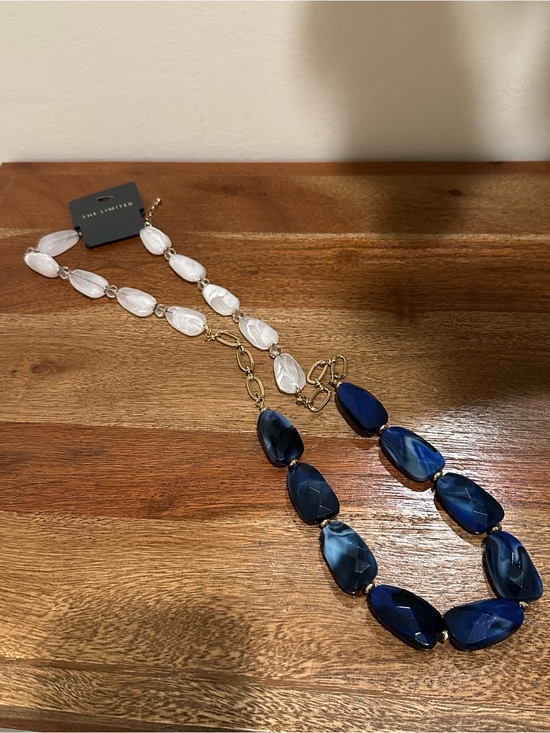 The limited Jewelry - Elegant blue agate", "quartz", "statement
necklace",